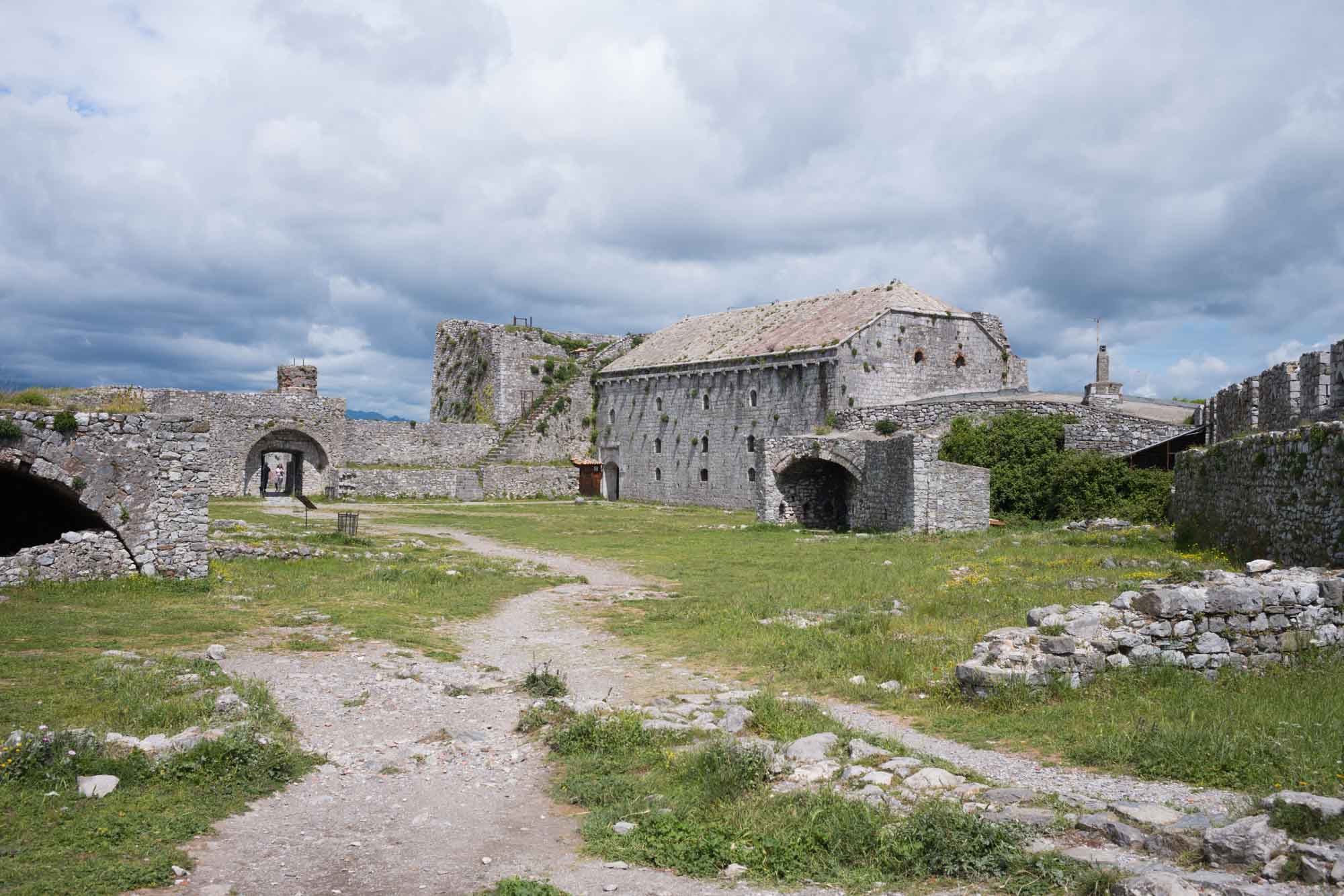 06 Albania 009 L1001396