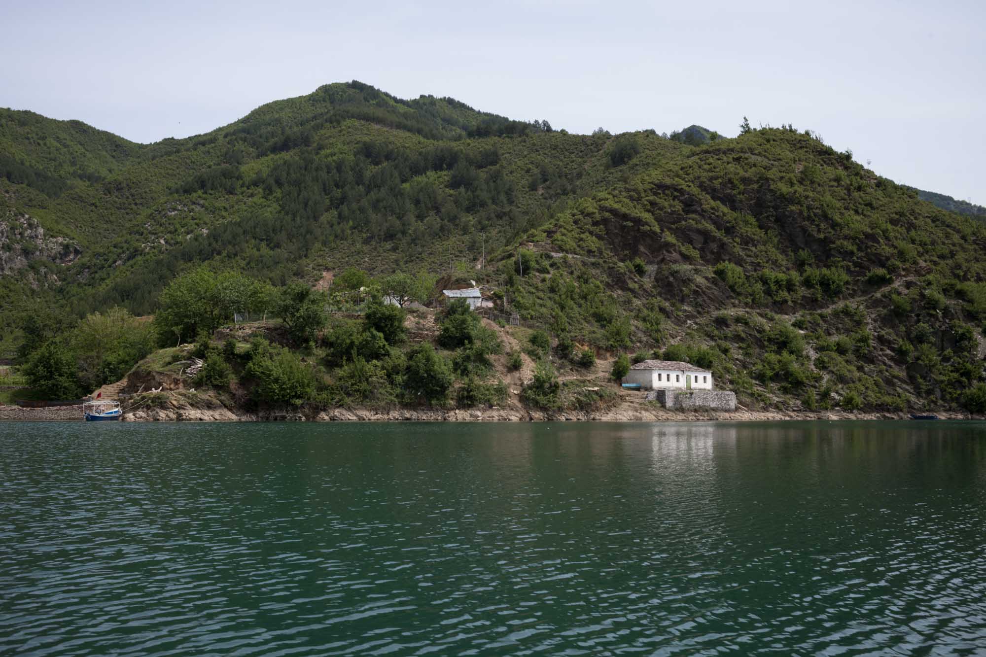 06 Albania 015 L1001468