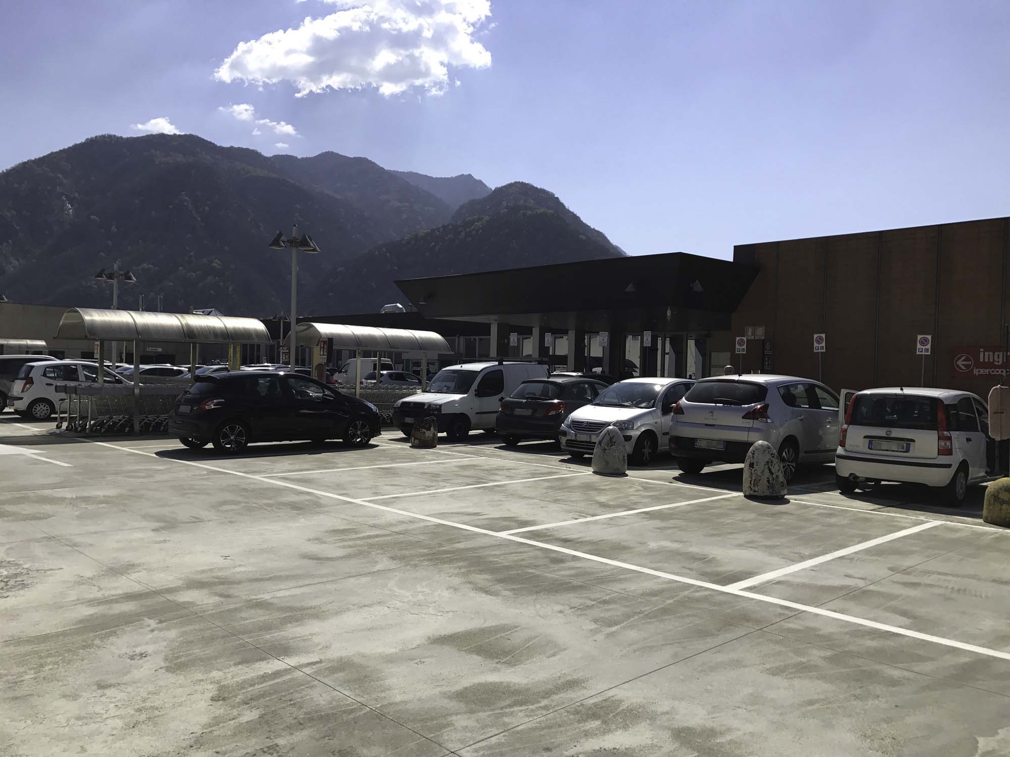 Parking, Centro Commerciale Le Isole, Gravelone Toce