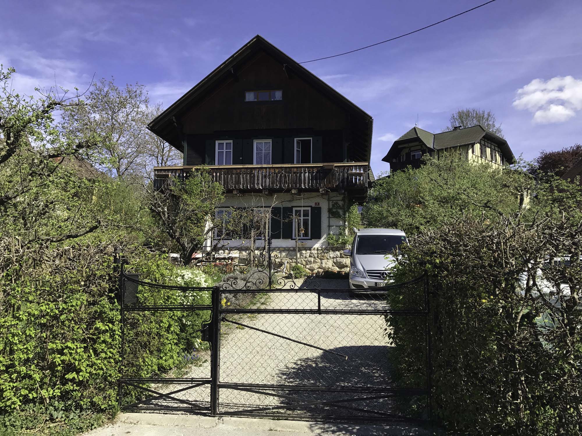 Bajtica Guesthouse