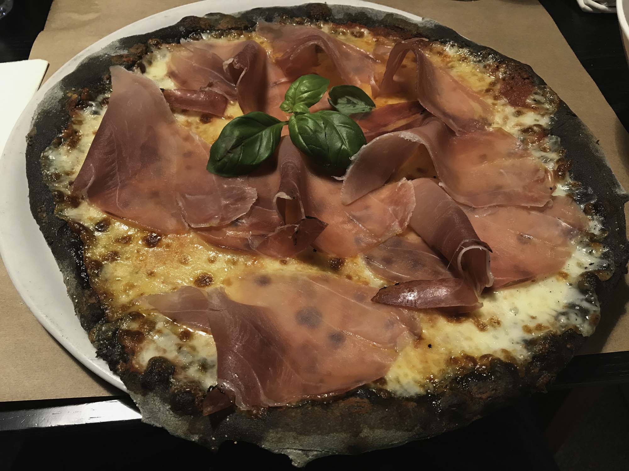 Pizza im Tonca